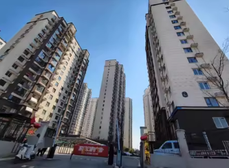 安徽省阜阳市颍上县城北新区二新北路1358号绿颍国际巴黎花园13号楼1-202室