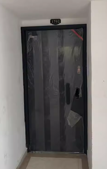 一拍 临泉县中环湖畔公馆13#1702室