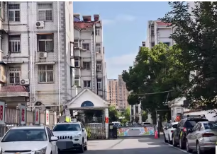 一拍 安徽省阜阳市颍州区临泉路448号颍西·清颍苑小区7#楼201室